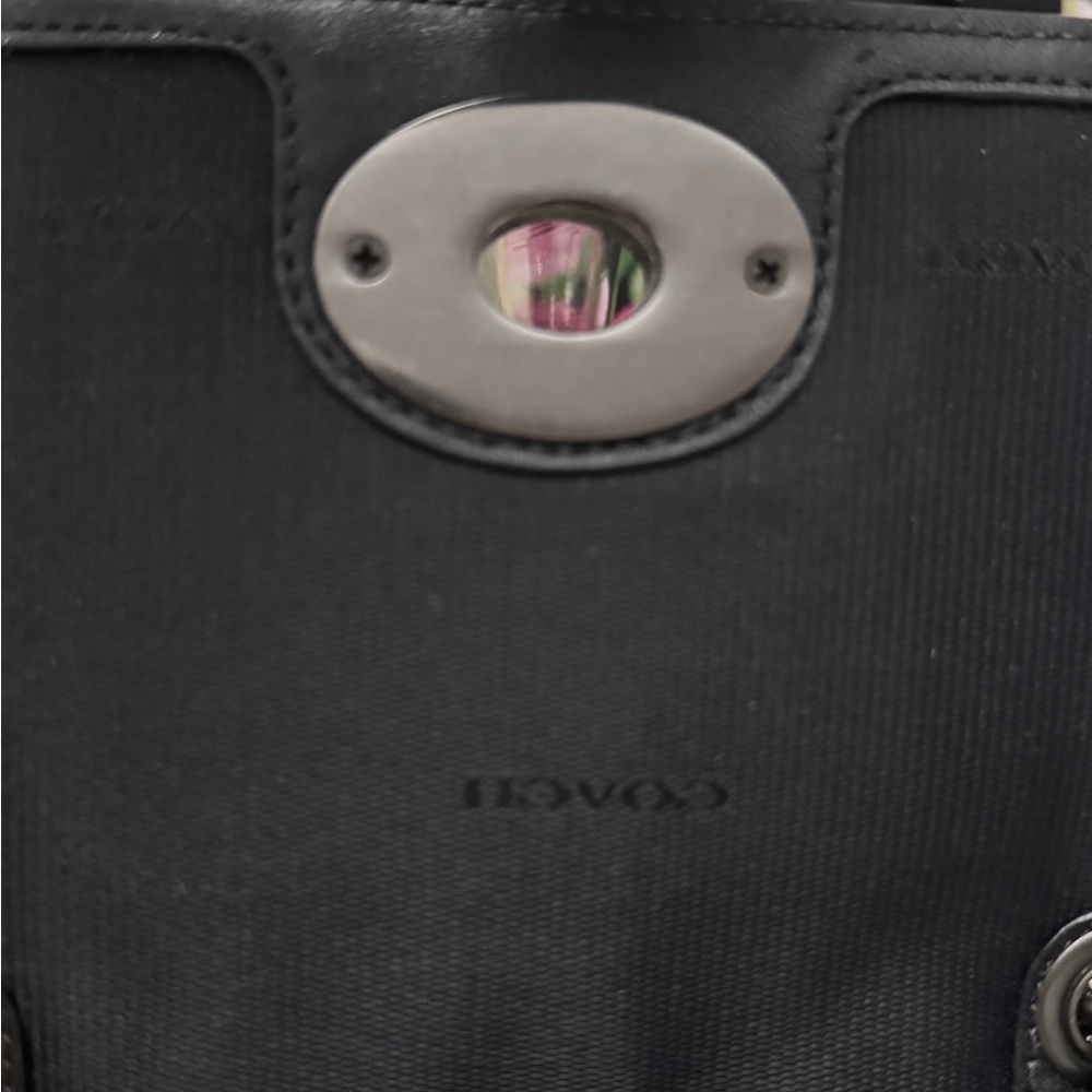 💕Coach Black and Red Crossbody Bag. - Picture 3 of 6